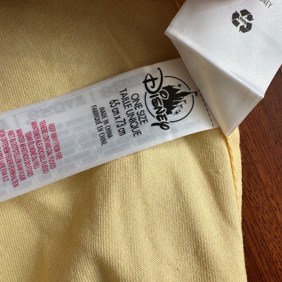 DISNEY - Beauty and the Beast - BELLE - Kids Apron - Picture 3 of 3